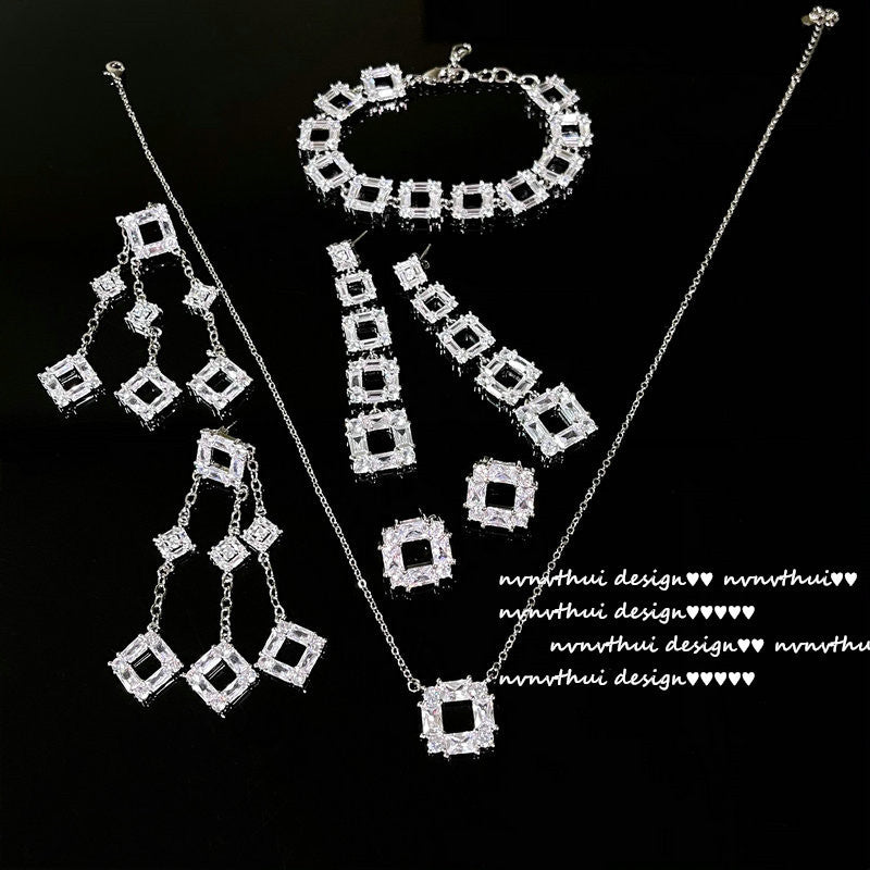 LOUISA -【BRACELET/EARRINGS/NECKLACE/SET】