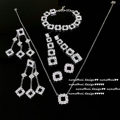 LOUISA -【BRACELET/EARRINGS/NECKLACE/SET】